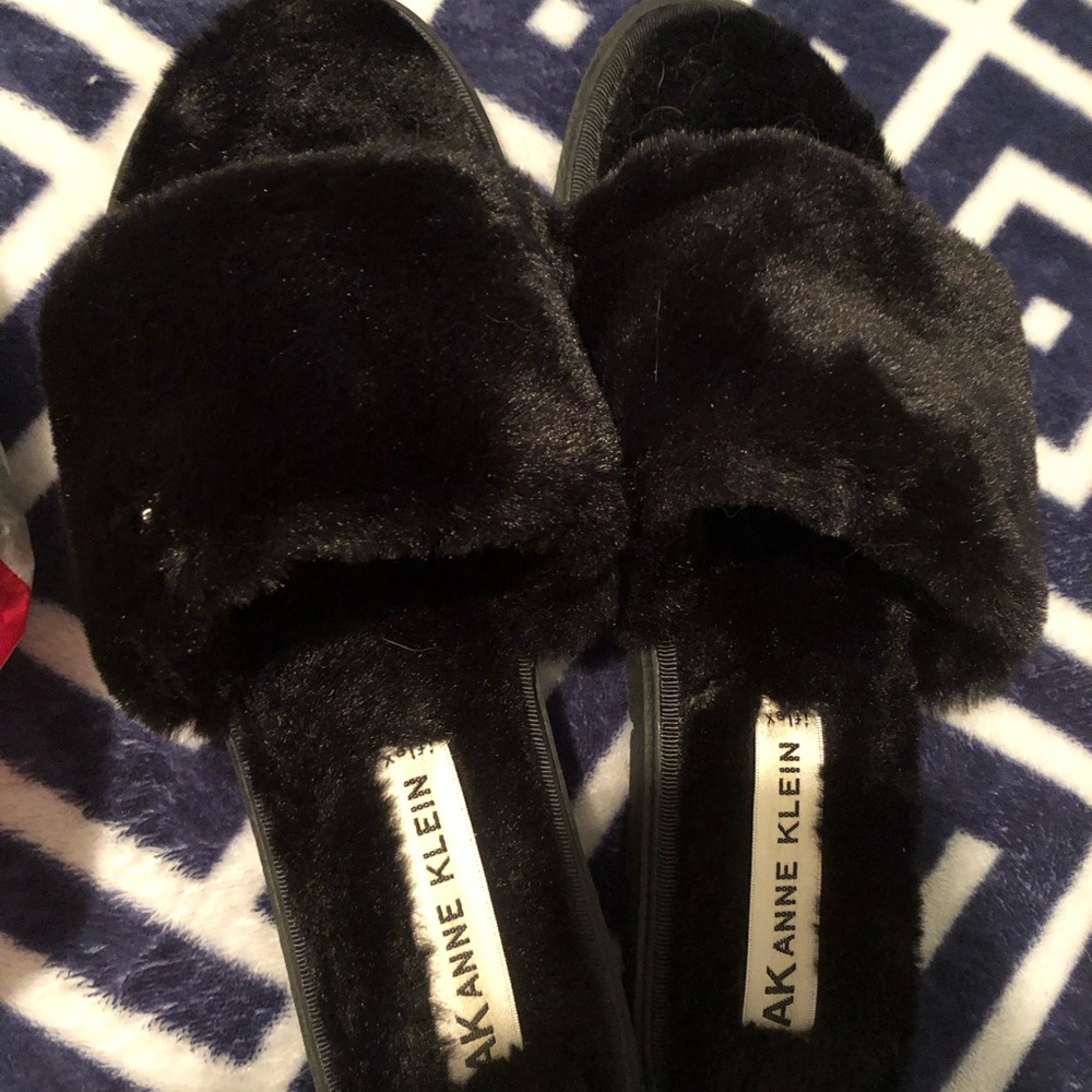 Faux fur Anne Klein shoes Anne Klein brand new